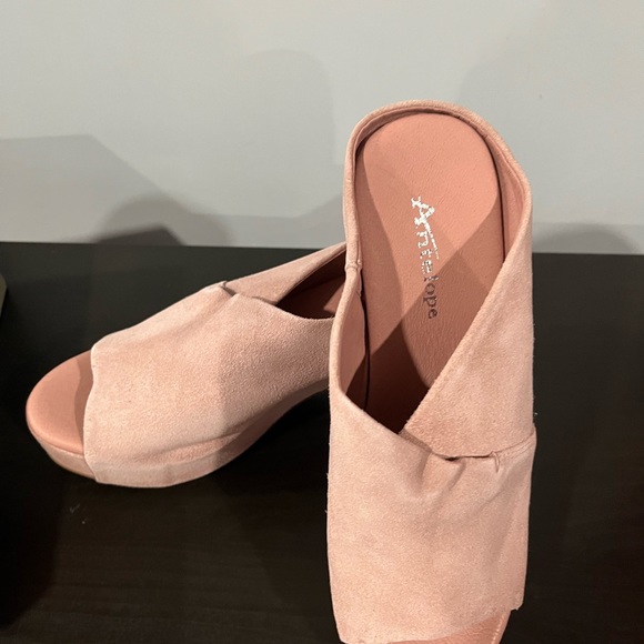 Antelope K21 Taja Blush Suede, size 41, - Picture 9 of 11
